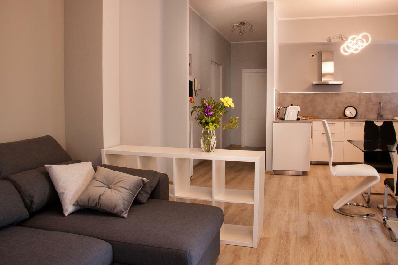 Lg Apartment Stresa Exteriör bild